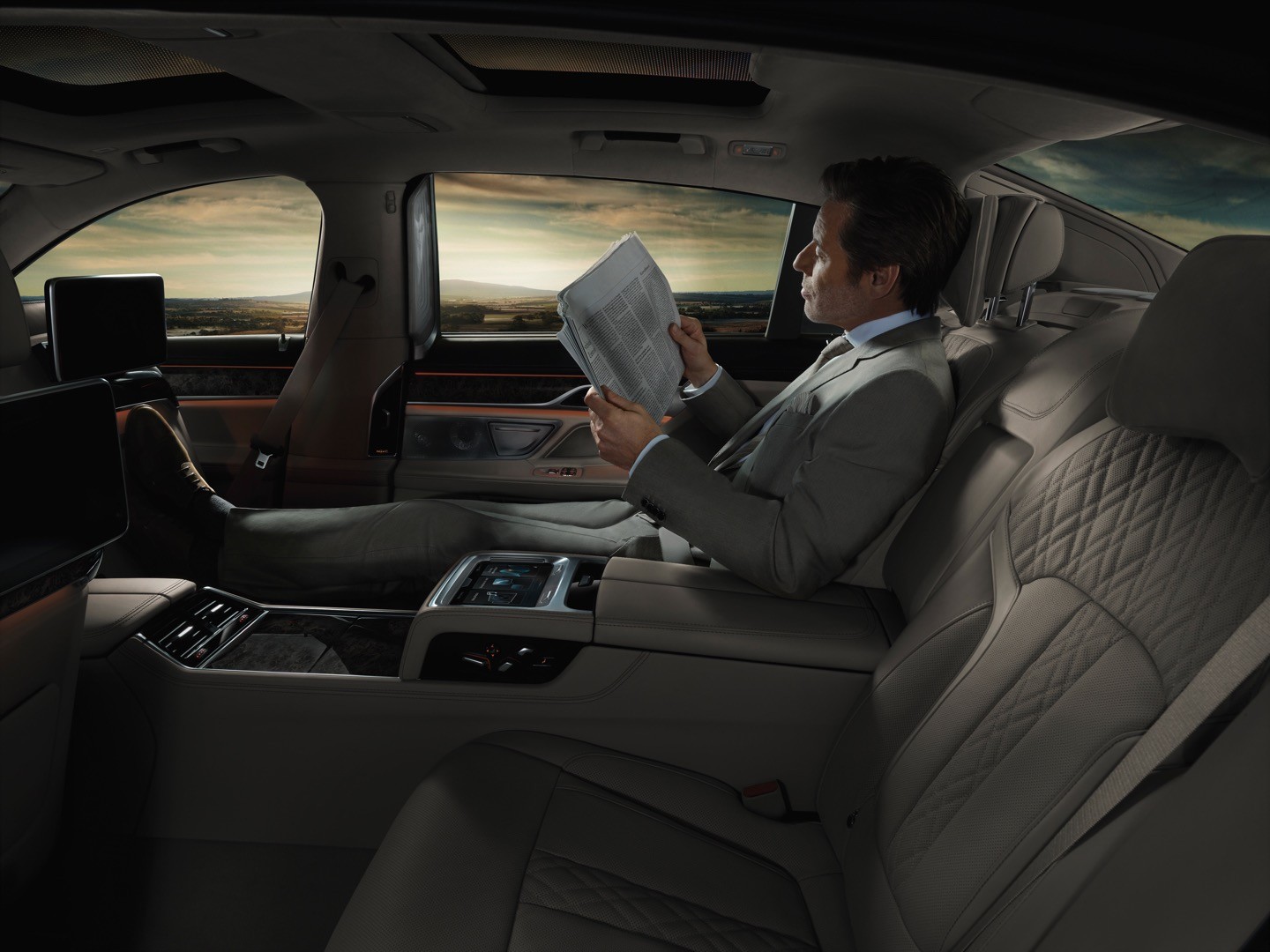 2016-bmw-7-series-finally-officially-unveiled-the-good-stuffs-inside-photo-gallery_89
