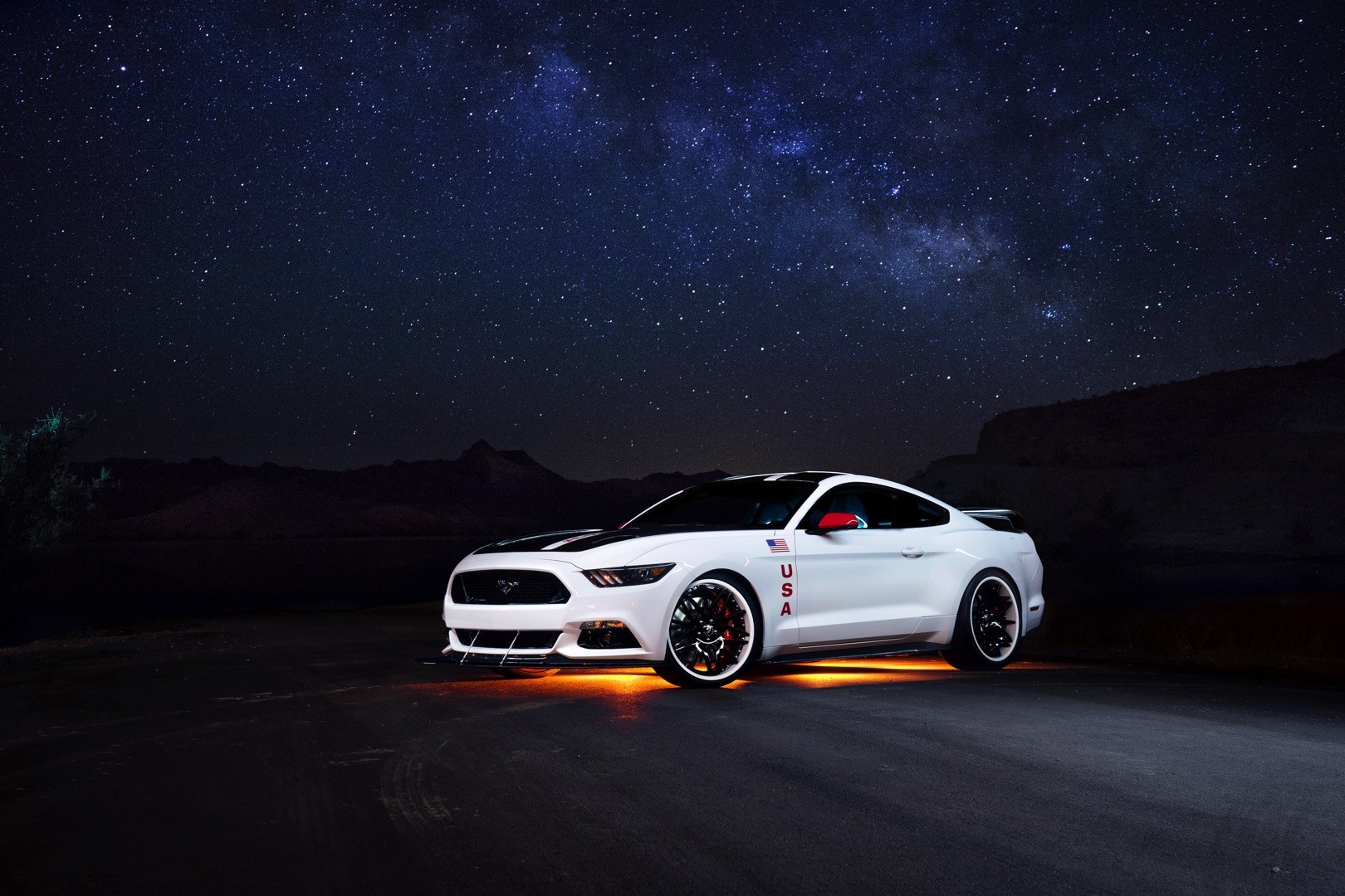 ford-unveils-mustang-apollo-edition-amid-nasas-recent-findings-photo-gallery_1